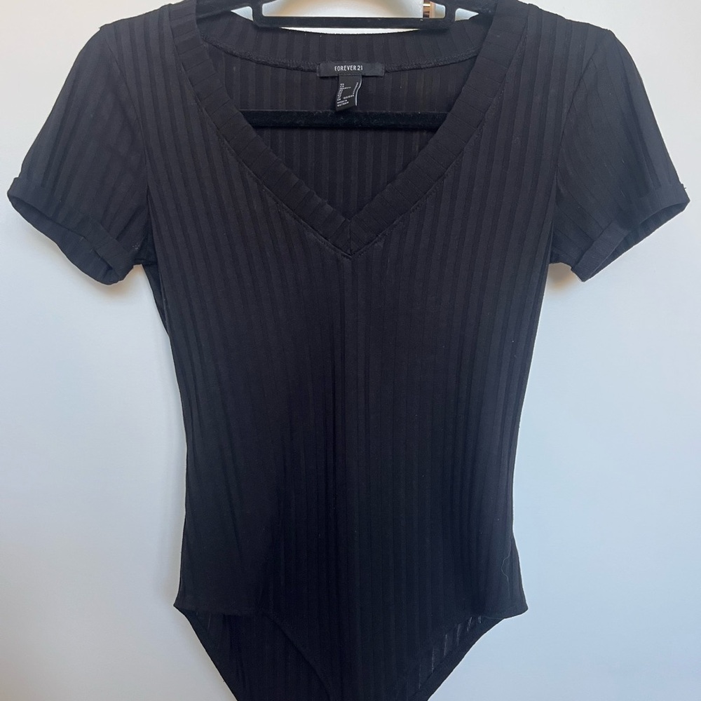 Forever 21 Black Ribbed Short Sleeve Bodysuit